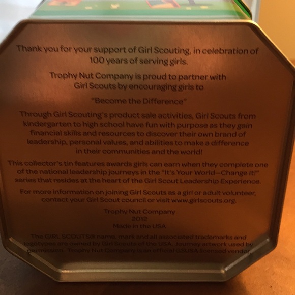 Girl Scouts Metal Bank - Picture 5 of 5